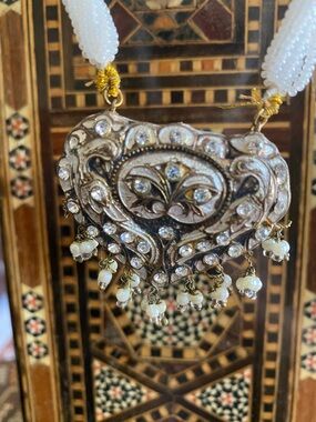 Vintage White and Gold Ornate Heart Necklace with Crystal Accents